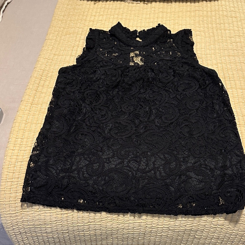 Elegant Black Lace Sleeveless Top